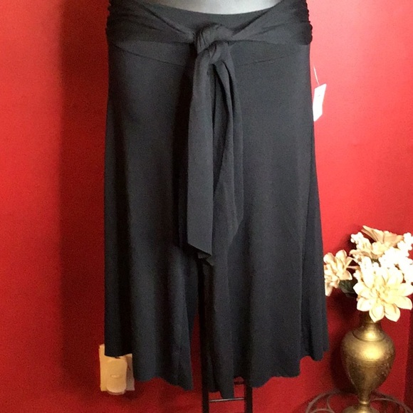 NWT OLD NAVY CULOTTES SIZE L - Picture 1 of 4